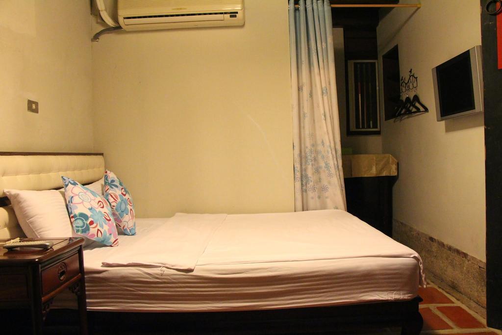 No. 85 Shuitou B&B Жинченг Екстериор снимка